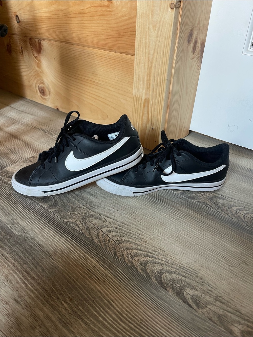 Nike Black and White Low-Top Skate Sneakers